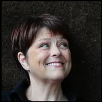 Yvette Yché